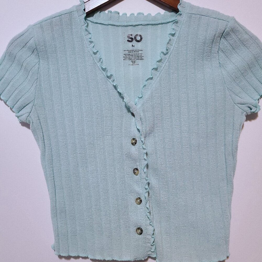 SO JUNIOR LIGHT GREEN RIBBED FITTED CROP CARDIGAN RUFFLE EDGE 5 BUTTON SIZE M